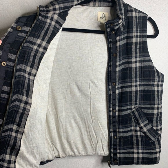 Anthropologie DRA Los Angeles Plaid Button Up Vest - Picture 4 of 6